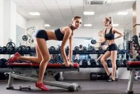 Exercices dans le gymnase pour les varices.